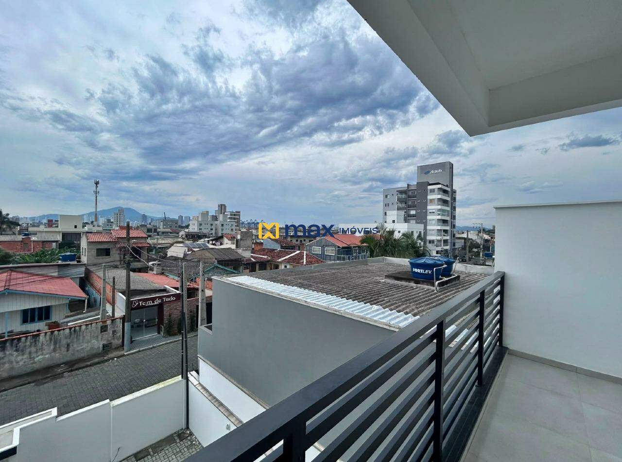 Apartamento à venda no Centro: Sacada