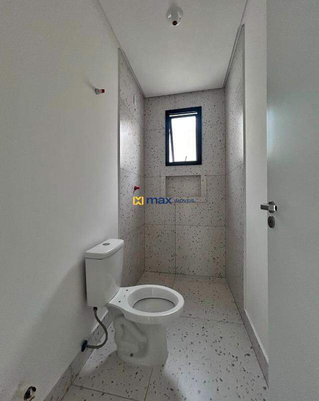 Apartamento à venda no Centro: Banheiro Suíte