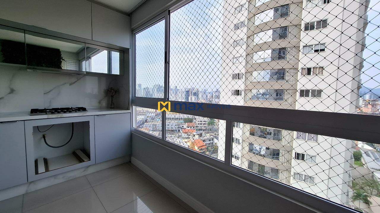 Apartamento à venda no Centro: Sacada