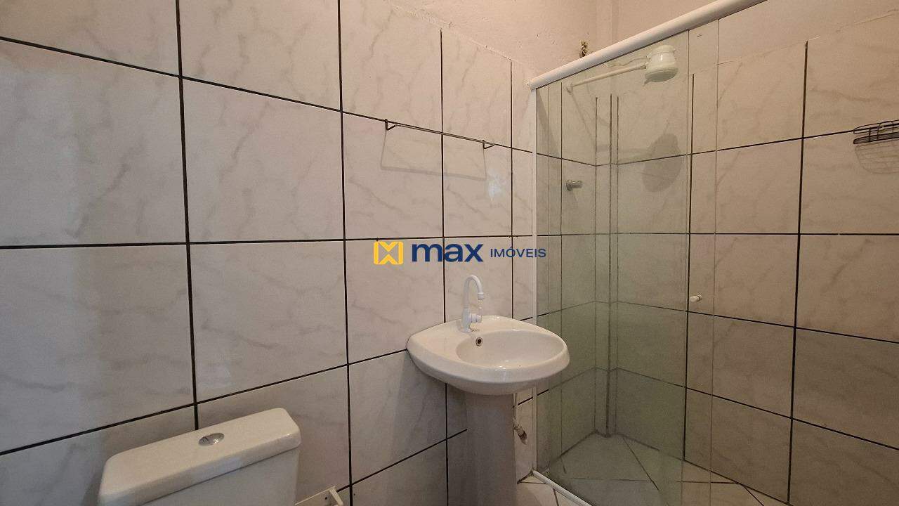 Casa à venda no Cidade Nova: Banheiro suíte
