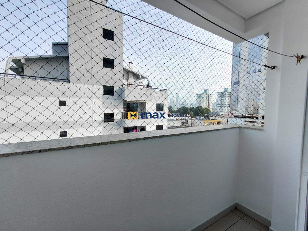 Apartamento para aluguel no Centro: Varanda Lavanderia
