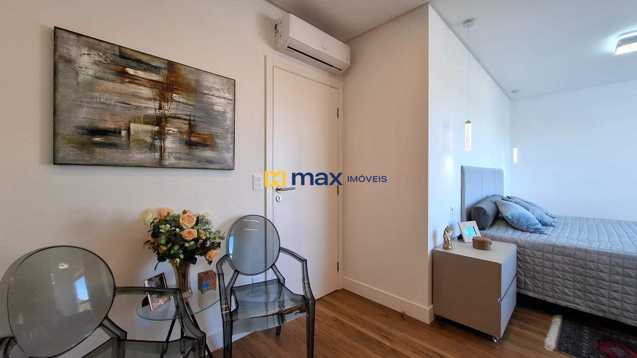 Apartamento à venda no Praia Brava: Suíte 3
