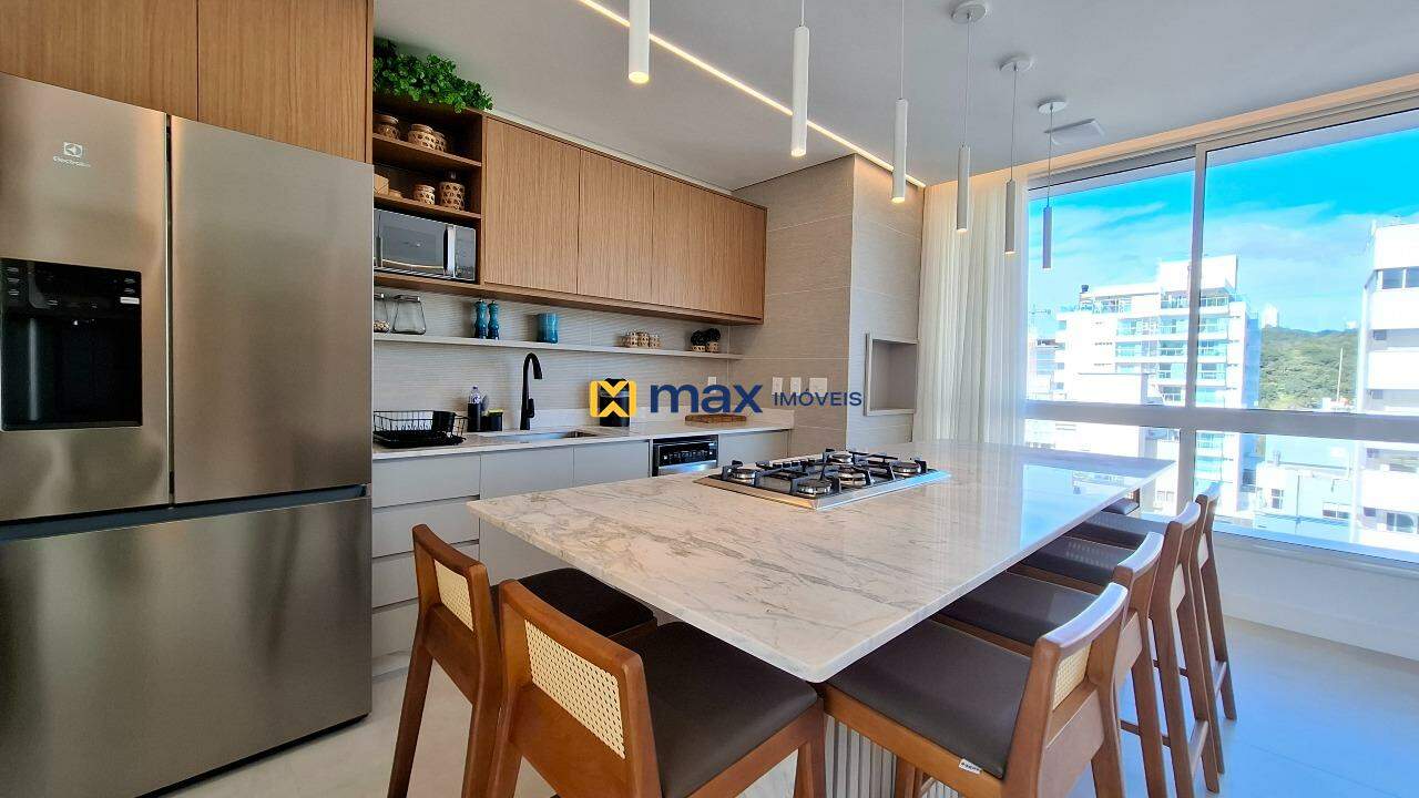 Apartamento à venda no Praia Brava: Living integrado