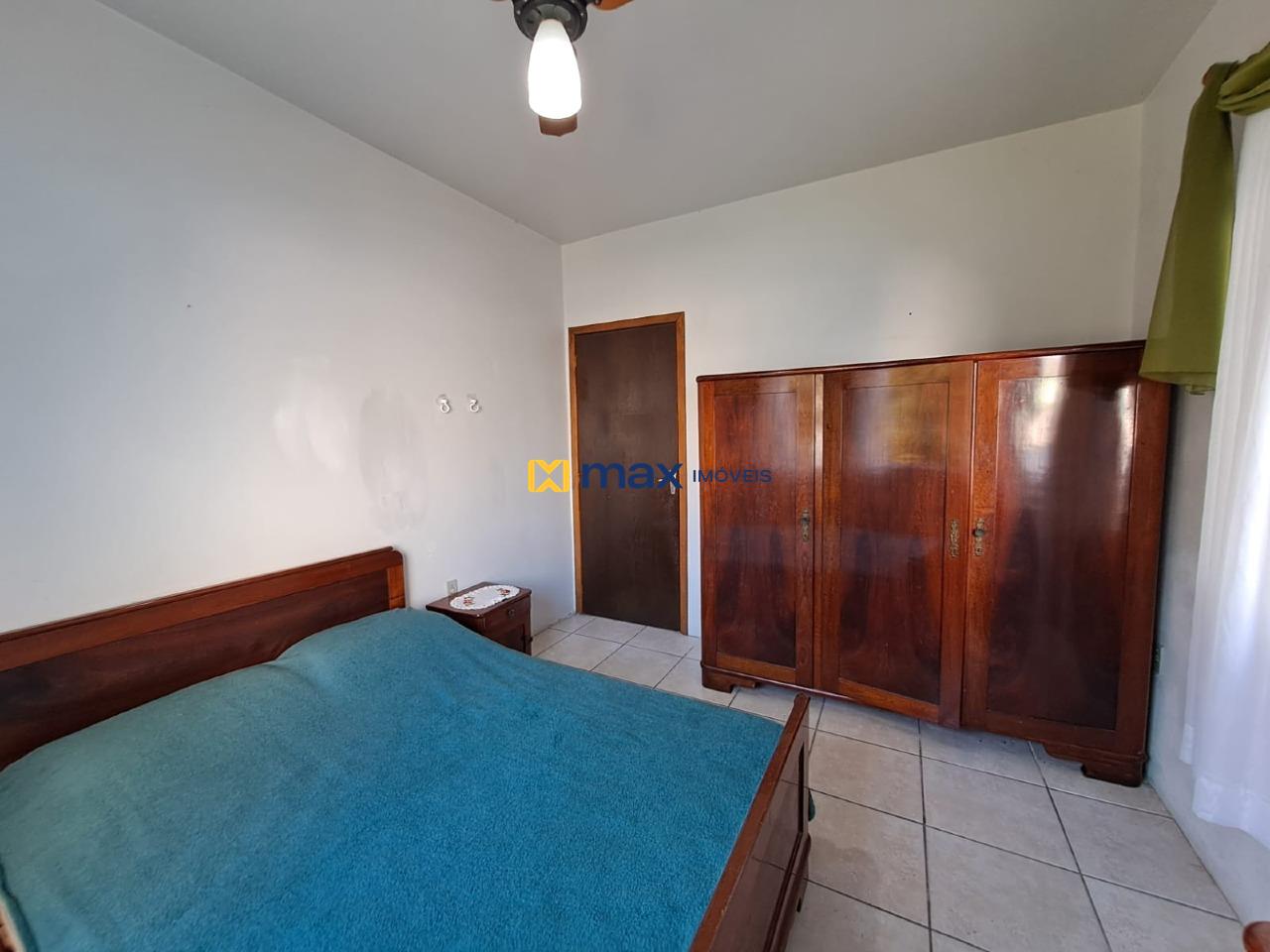 Casa à venda no Meia Praia: Docimitorio terreo