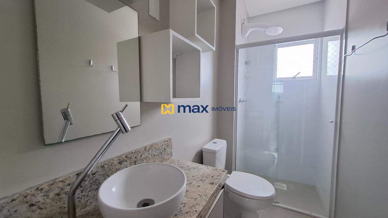Apartamento à venda no Fazenda: Banheiro social