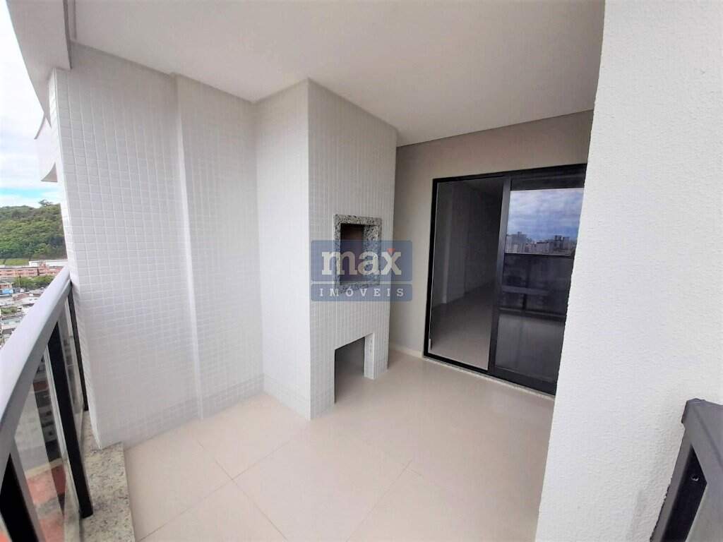 Apartamento à venda no Centro: Sacada com churrasqueira