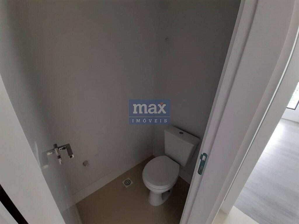 Apartamento à venda no Centro: Lavabo