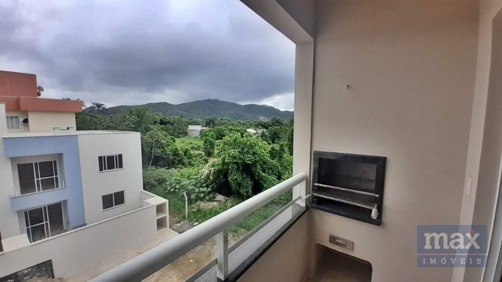 Apartamento à venda no Meia Praia: Sacada