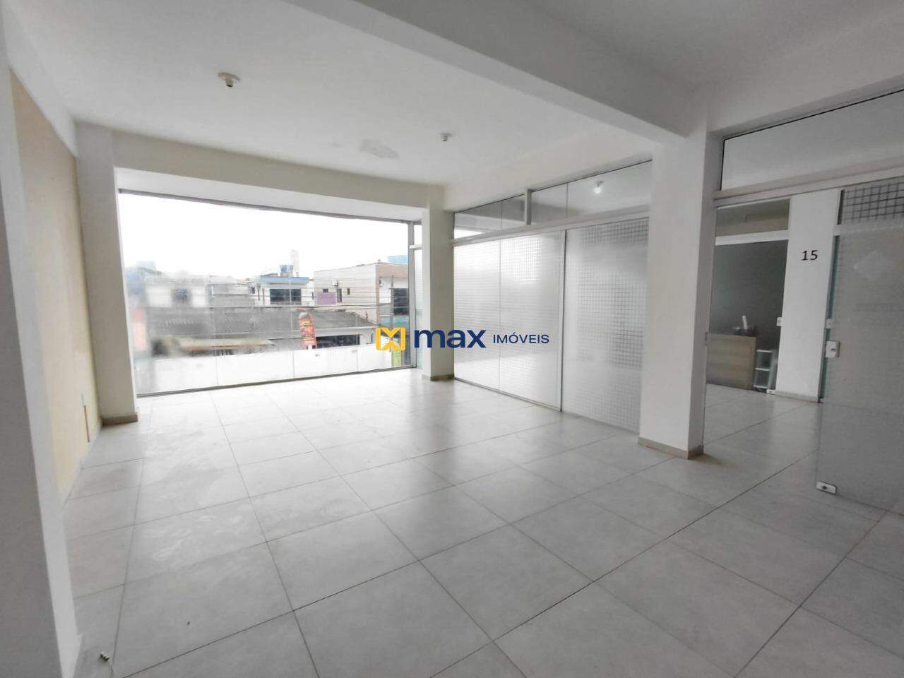 Sala para aluguel no Centro: 