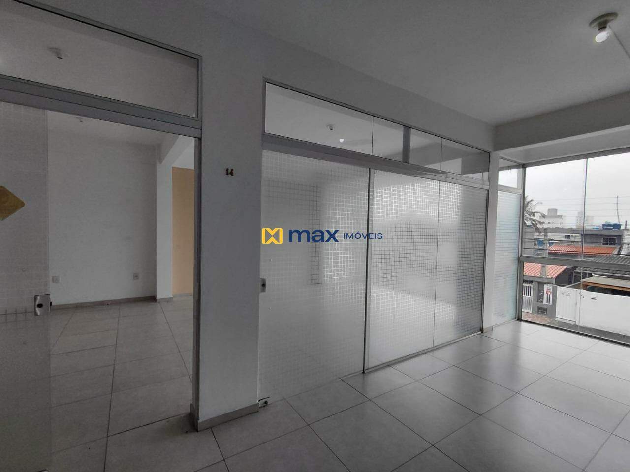 Sala para aluguel no Centro: 