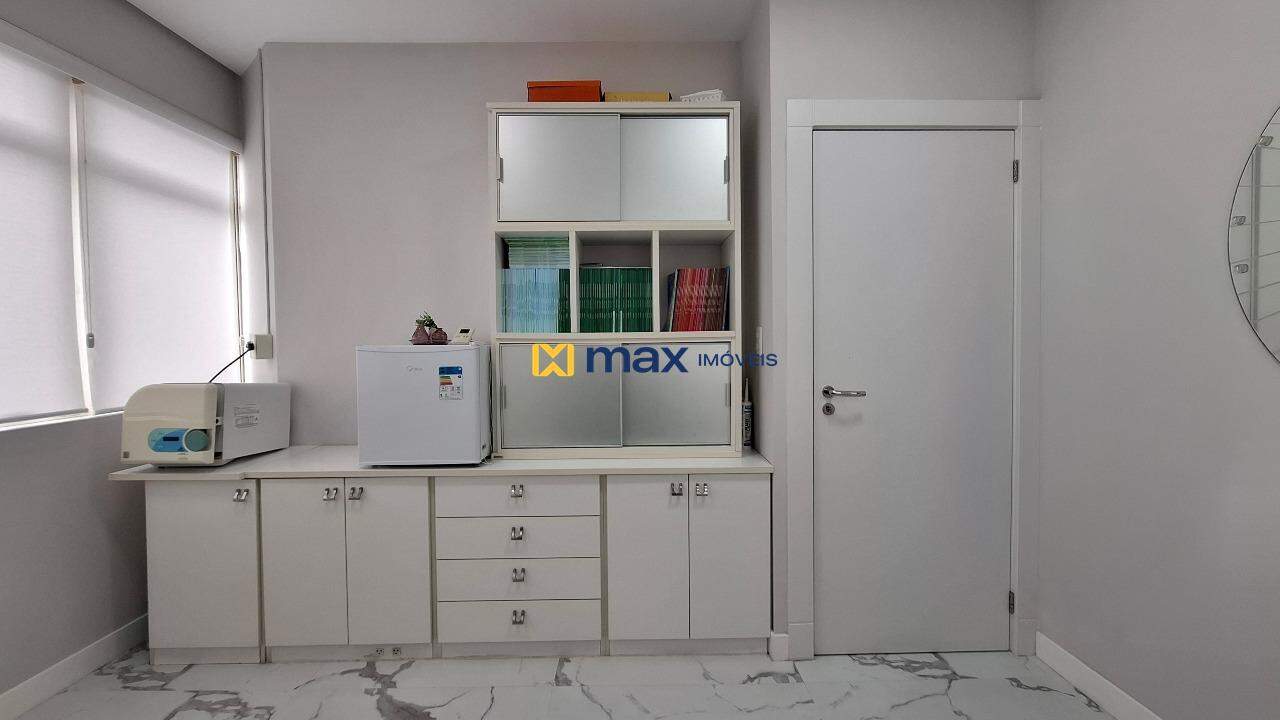 Sala à venda no Centro: Sala