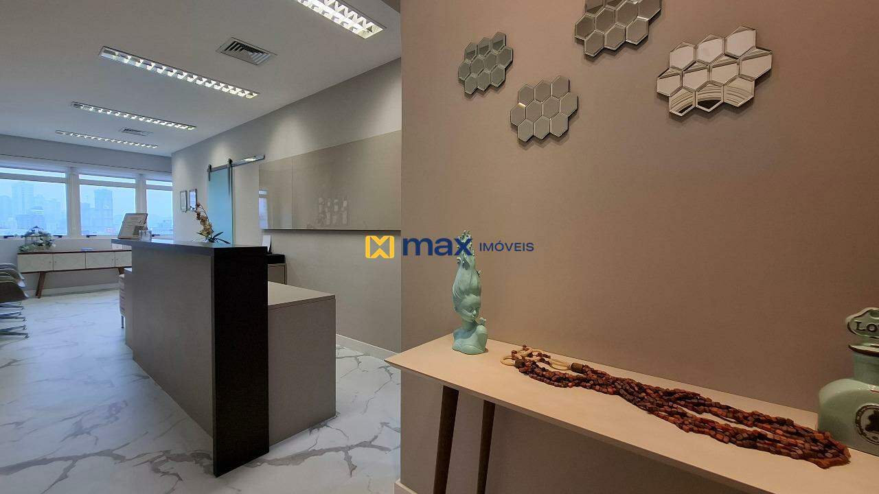 Sala à venda no Centro: Recepção
