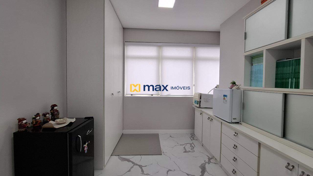 Sala à venda no Centro: Sala