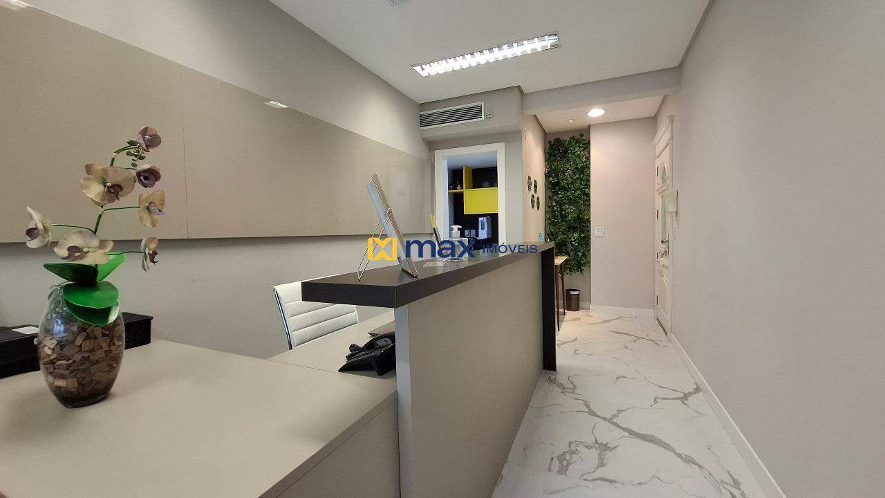 Sala à venda no Centro: Recepção