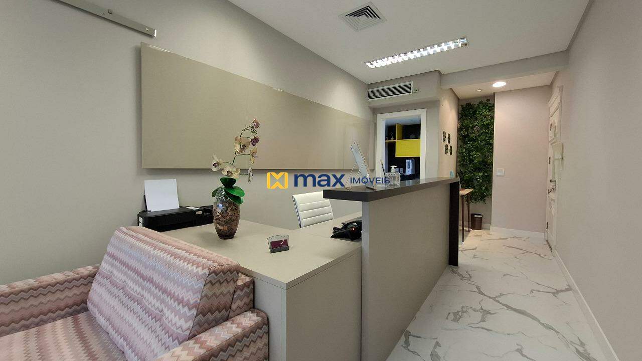 Sala à venda no Centro: Recepção