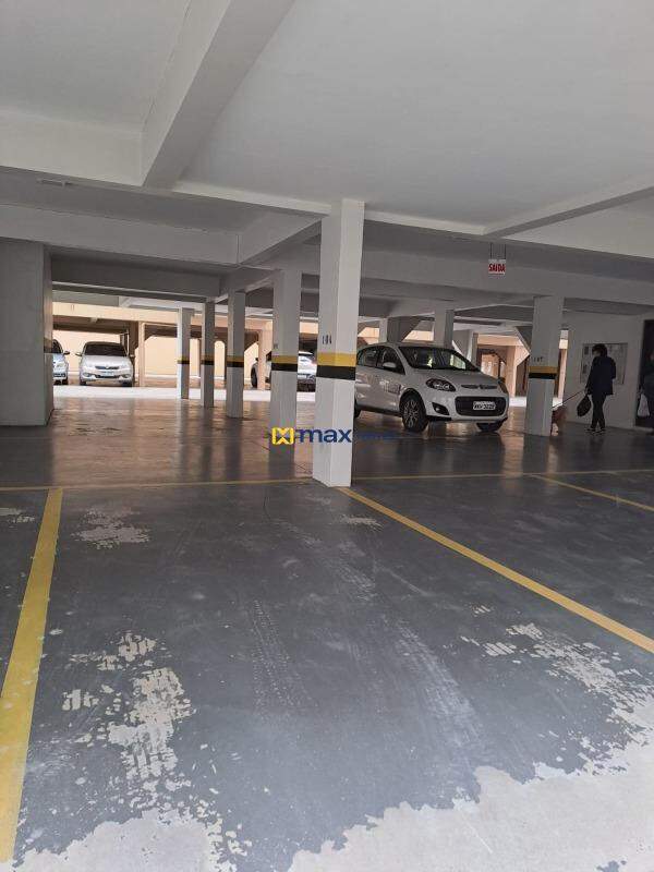 Apartamento para aluguel no Gravatá: Vaga de garagem