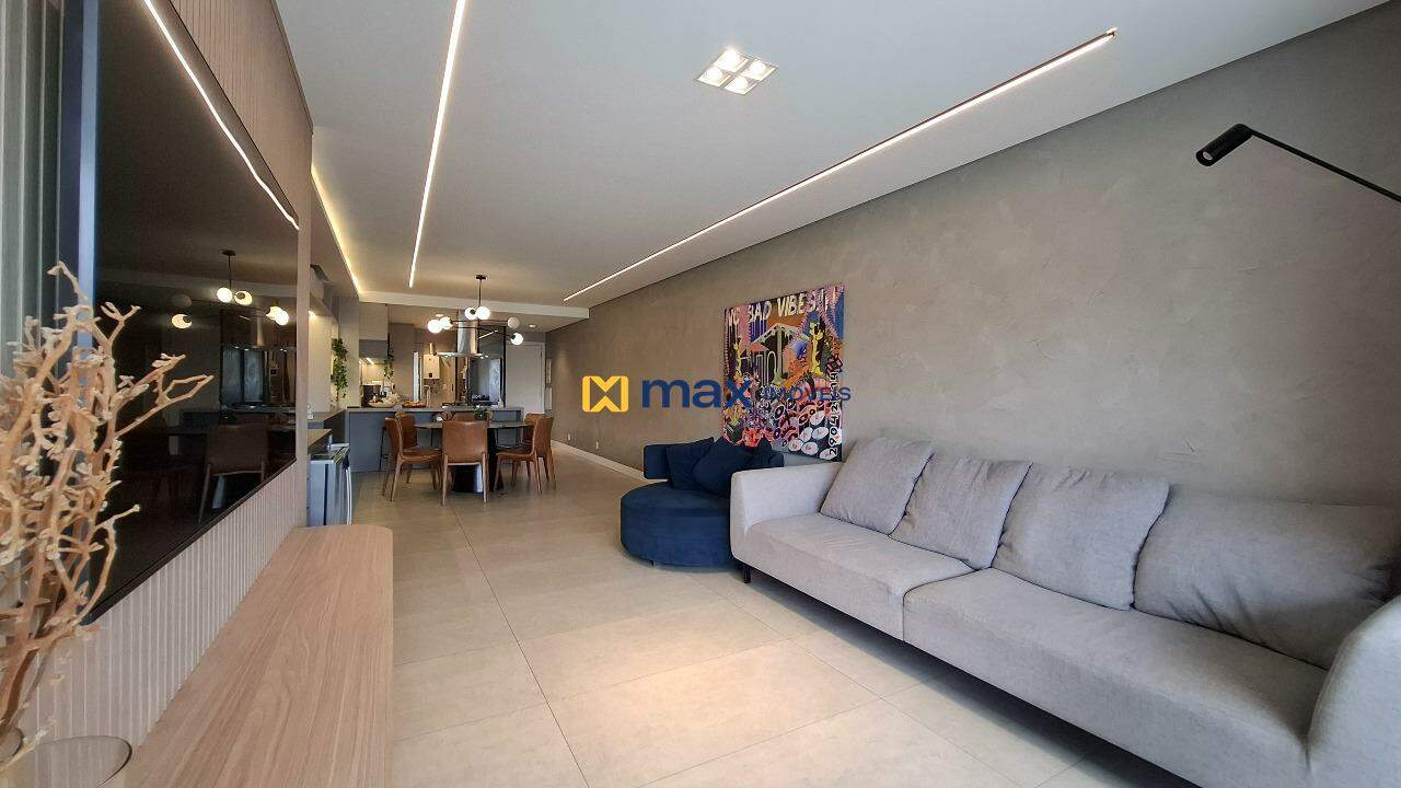 Apartamento à venda no Praia Brava: Living integrado