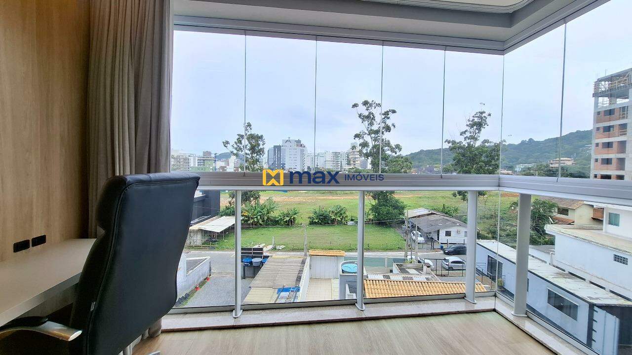 Apartamento à venda no Praia Brava: Suíte