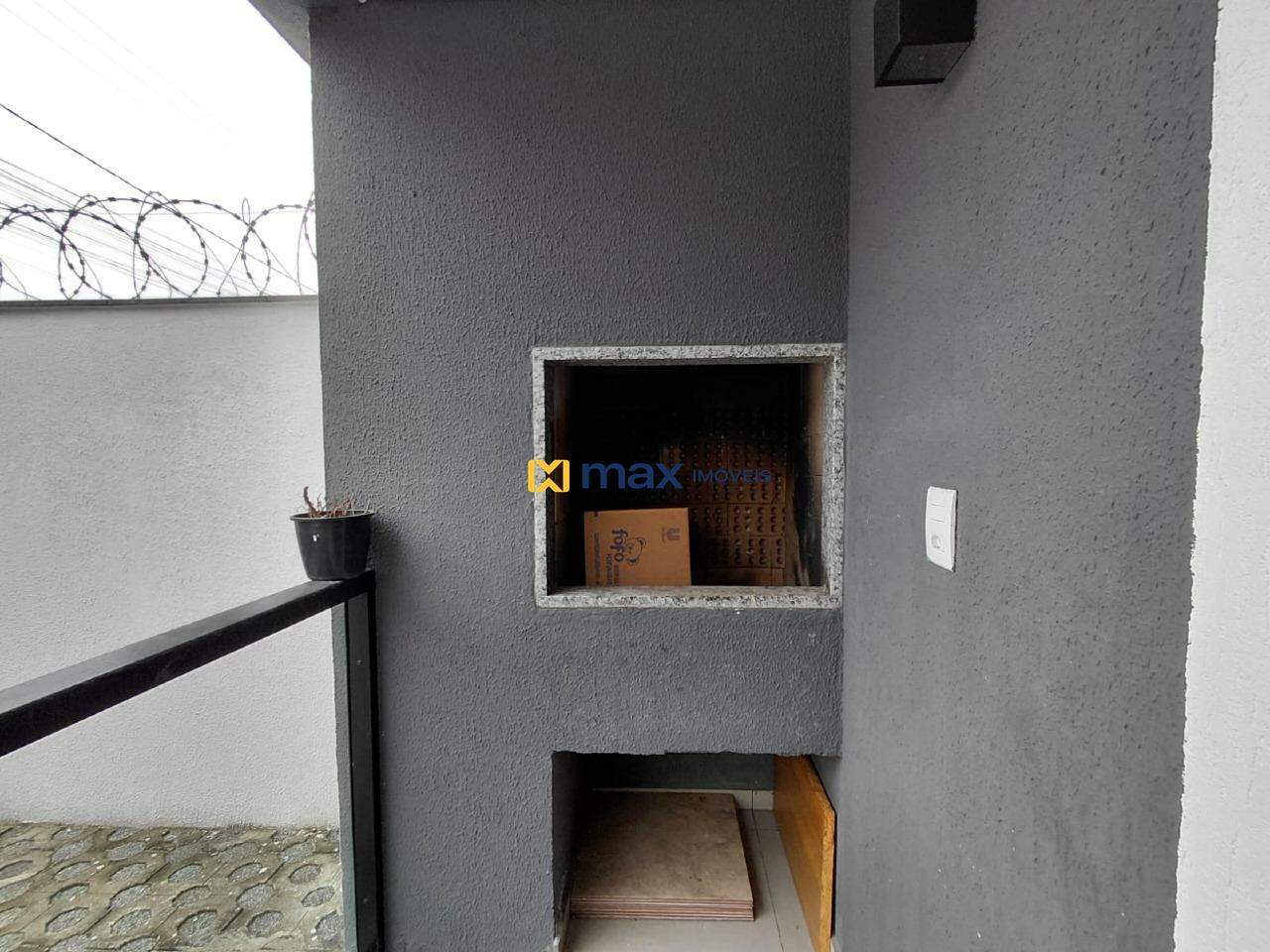 Apartamento para aluguel no Meia Praia: