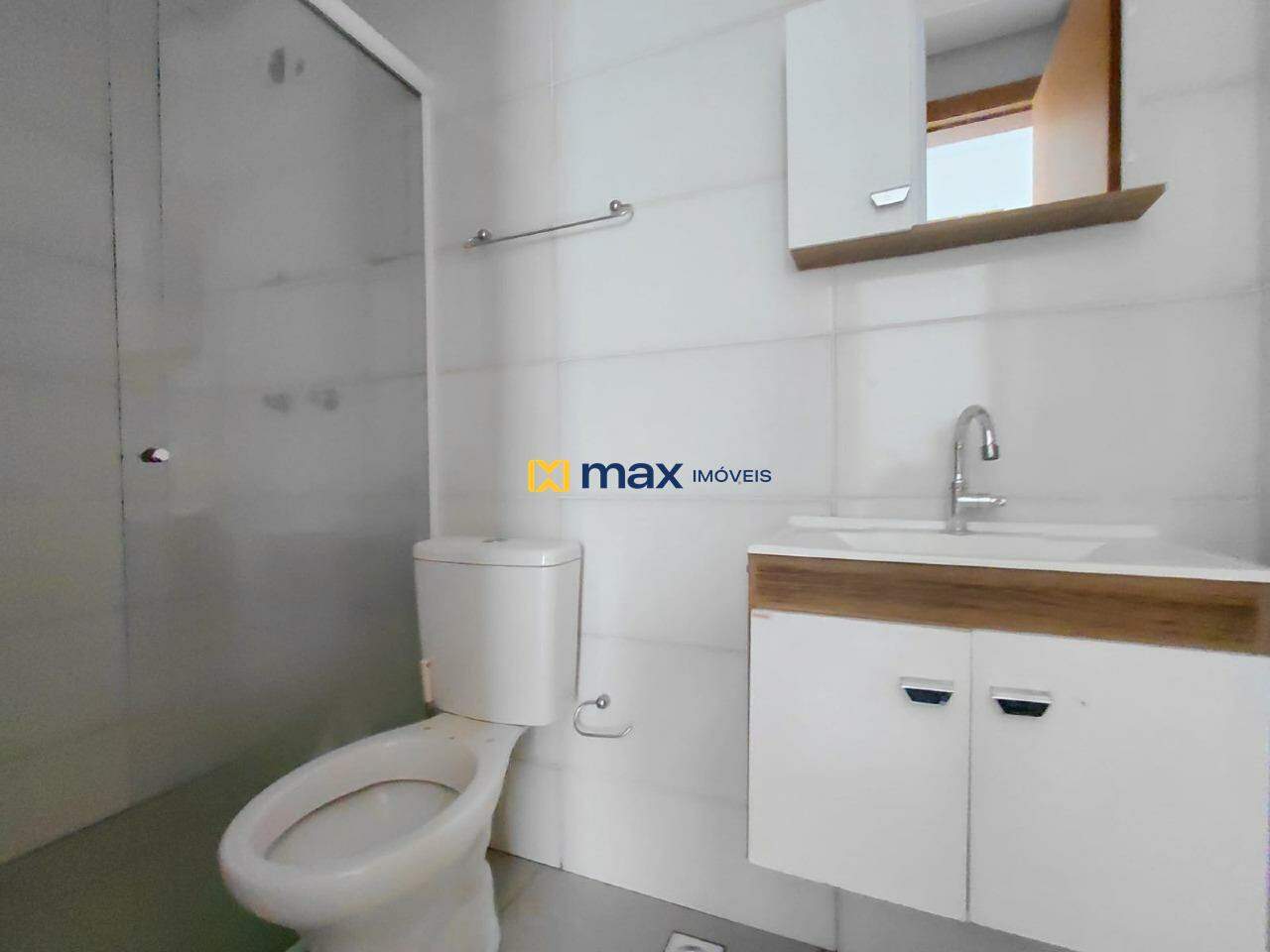 Apartamento para aluguel no Meia Praia: