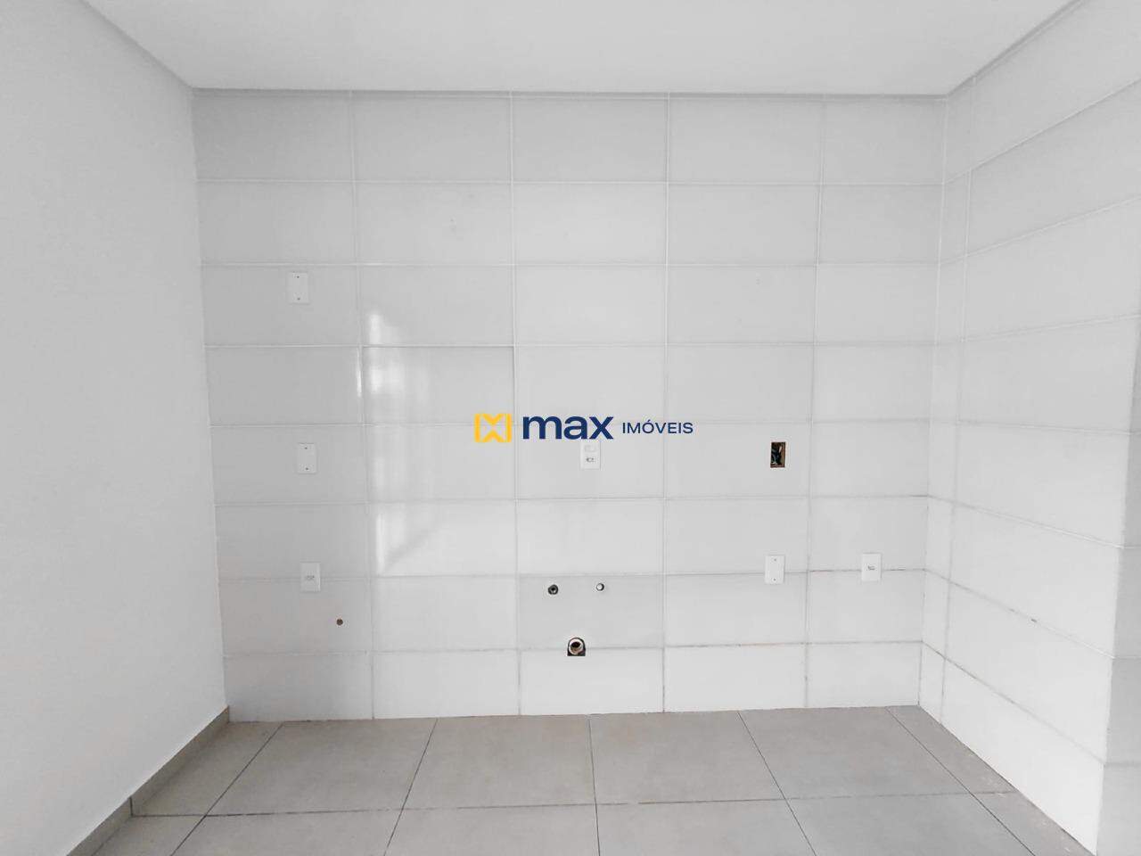 Apartamento para aluguel no Meia Praia: