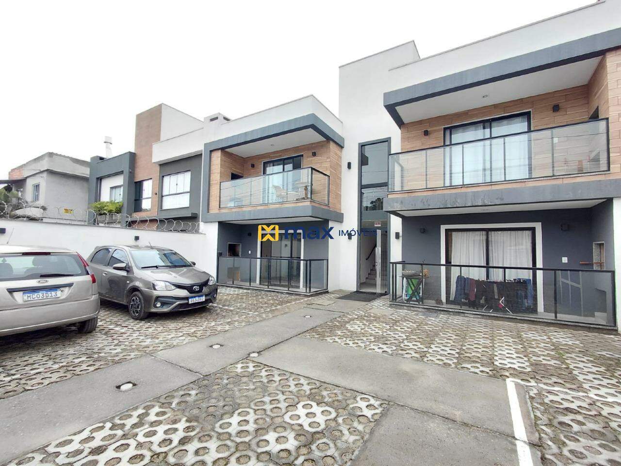 Apartamento para aluguel no Meia Praia: 