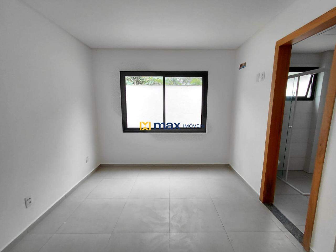 Apartamento para aluguel no Meia Praia: