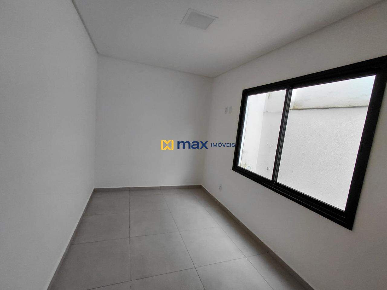 Apartamento para aluguel no Meia Praia: