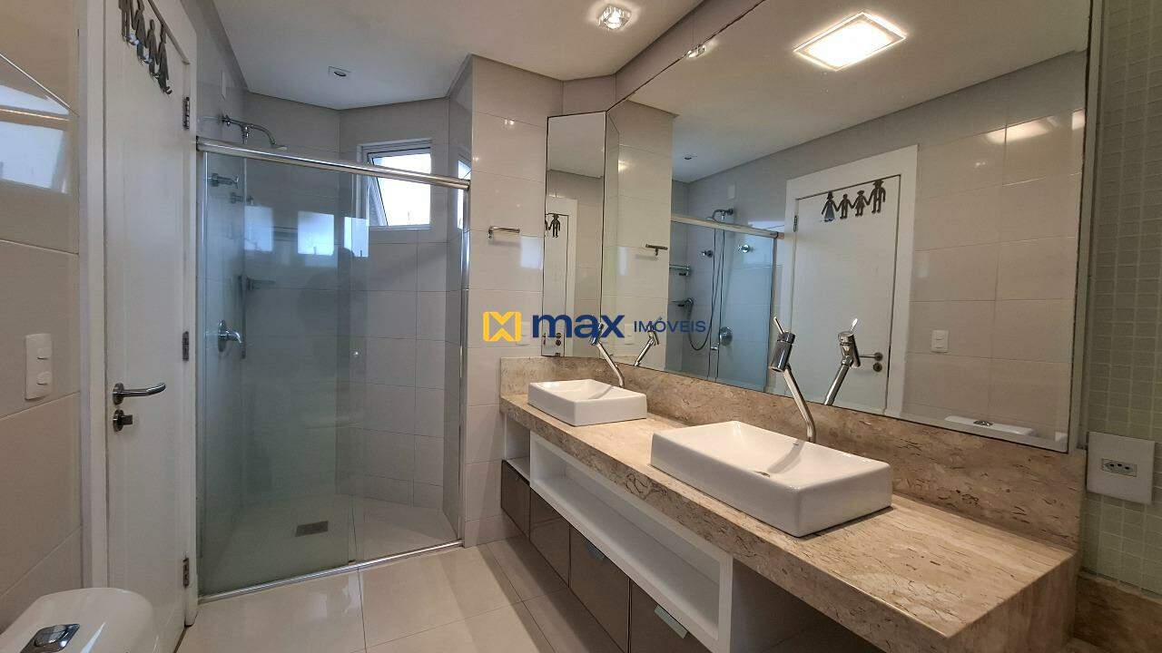 Apartamento para aluguel no Centro: Banheiro suíte 01