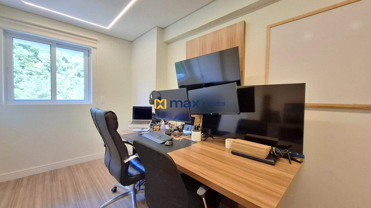 Apartamento à venda no Ressacada: Escritório
