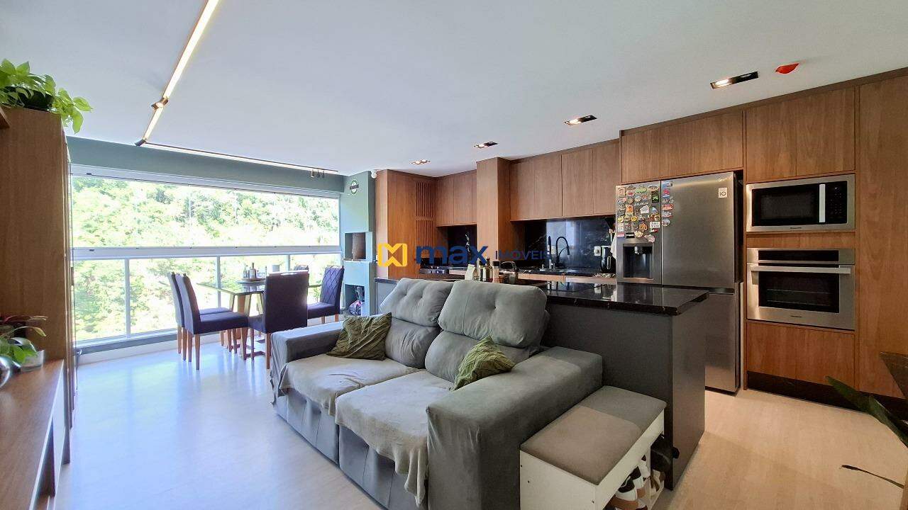 Apartamento à venda no Ressacada: Living integrado