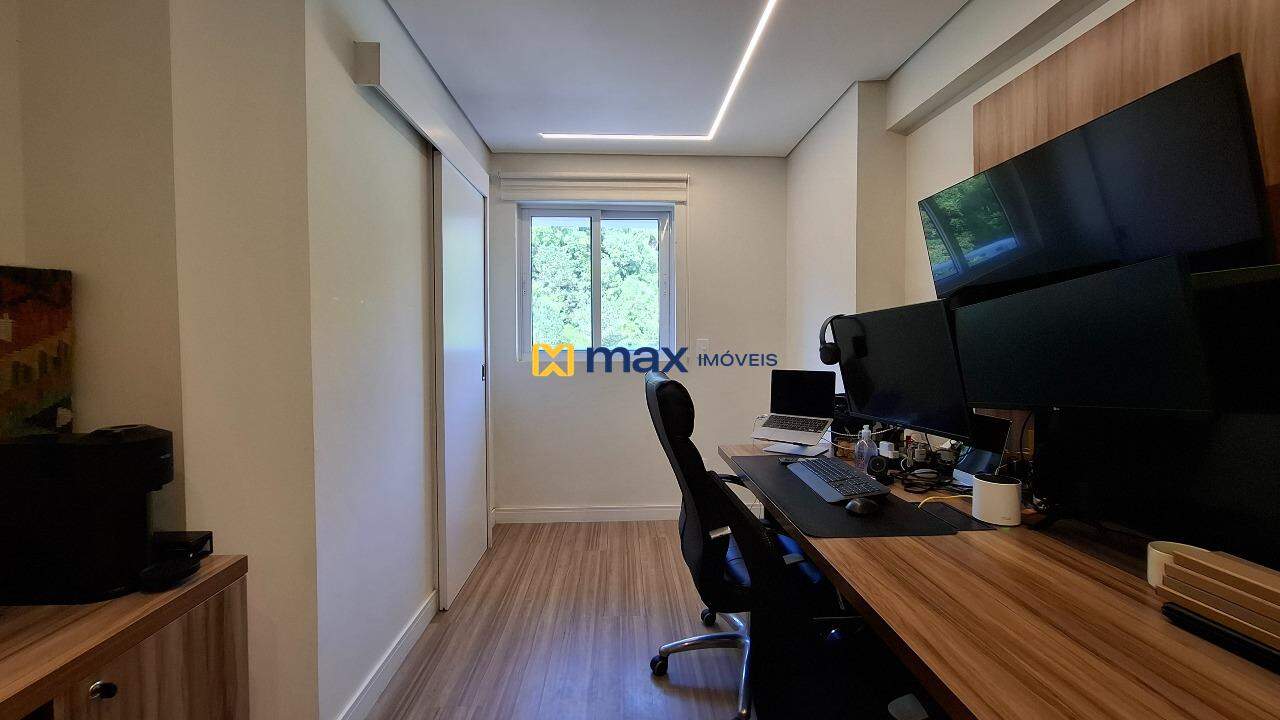 Apartamento à venda no Ressacada: Escritório