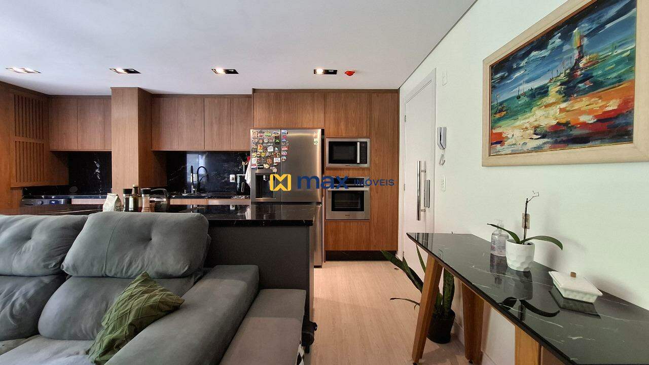 Apartamento à venda no Ressacada: Living integrado