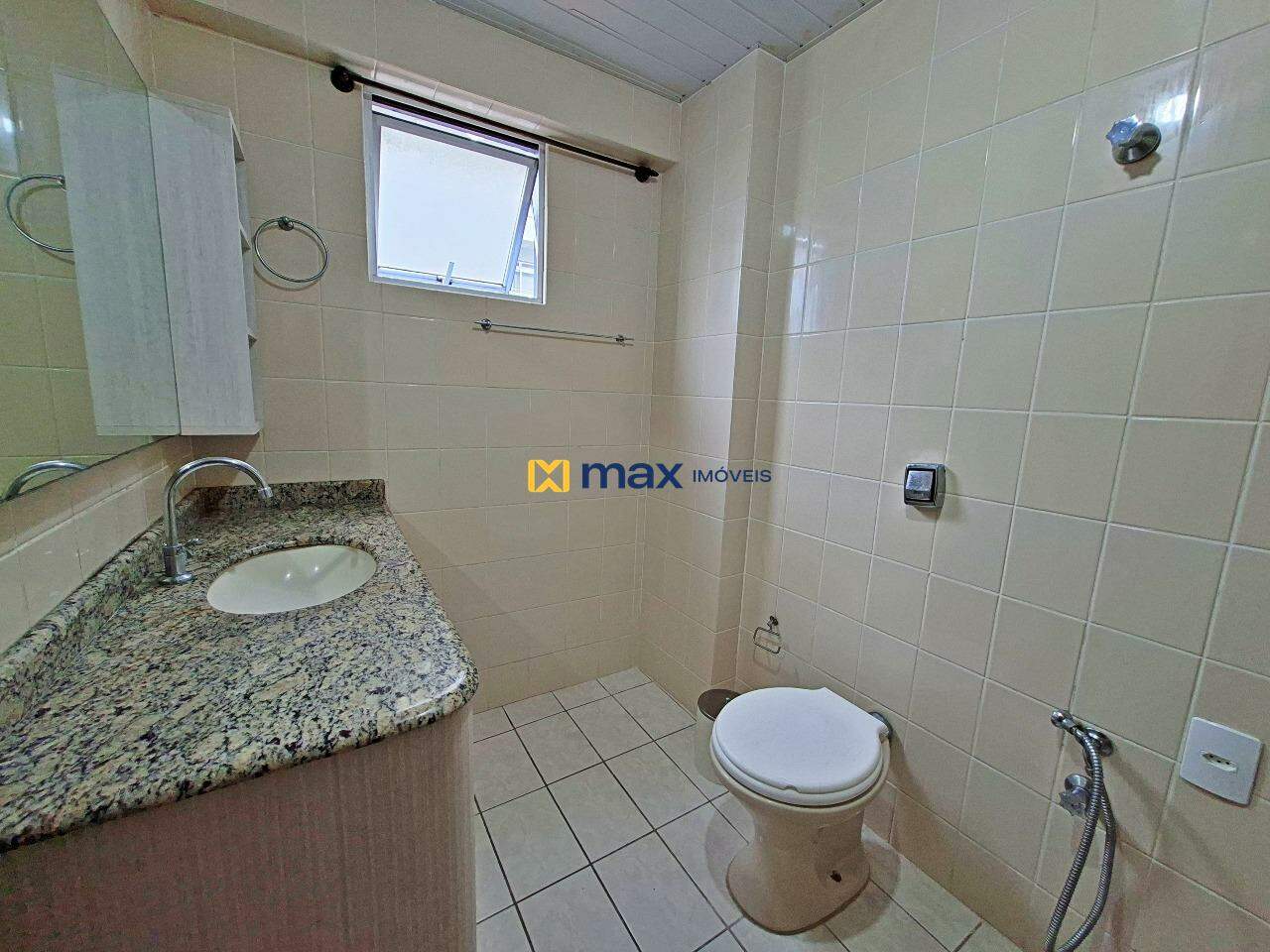 Apartamento para aluguel no Centro: Bwc Social