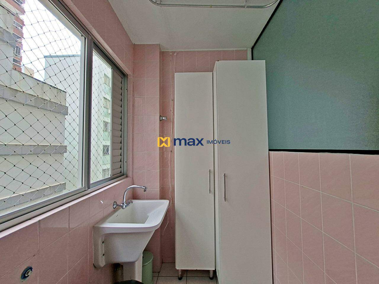 Apartamento para aluguel no Centro: Área de Serviço