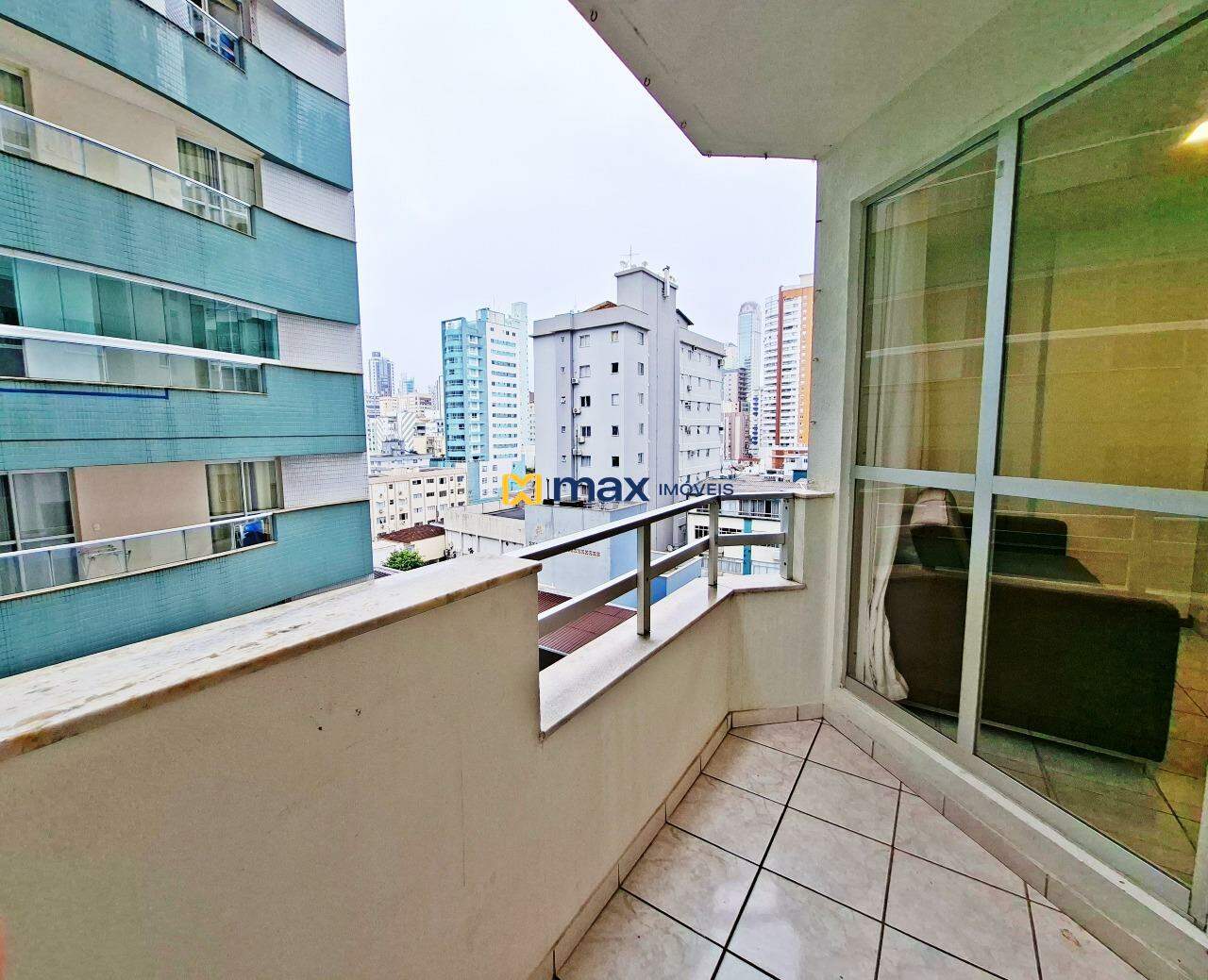 Apartamento para aluguel no Centro: Sacada