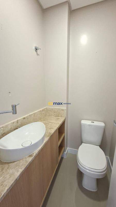 Apartamento para aluguel no São Judas: Lavabo