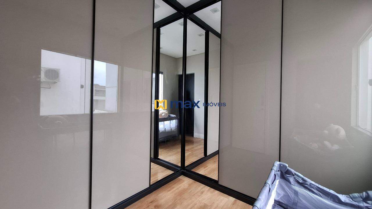 Apartamento à venda no São Vicente: Closet