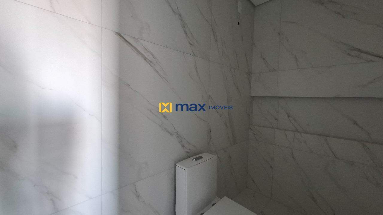 Apartamento à venda no Centro: Banheiro suíte