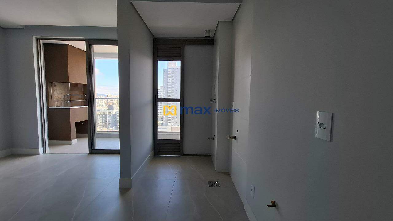 Apartamento à venda no Centro: Living integrado