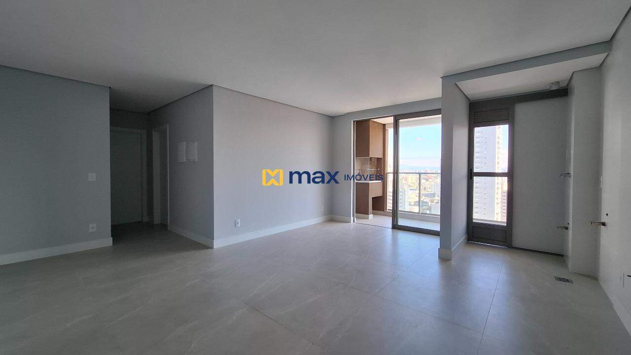 Apartamento à venda no Centro: Living integrado