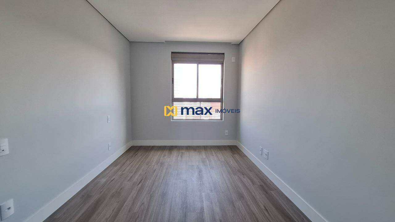 Apartamento à venda no Centro: Suíte