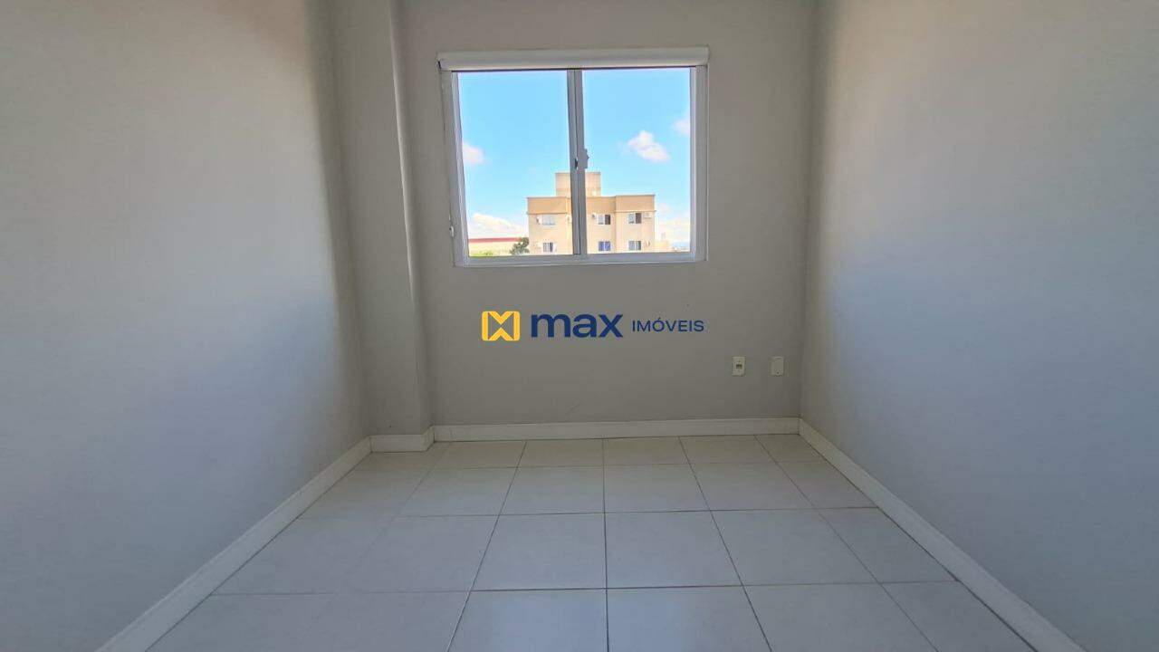 Apartamento à venda no Cordeiros: Quarto 1