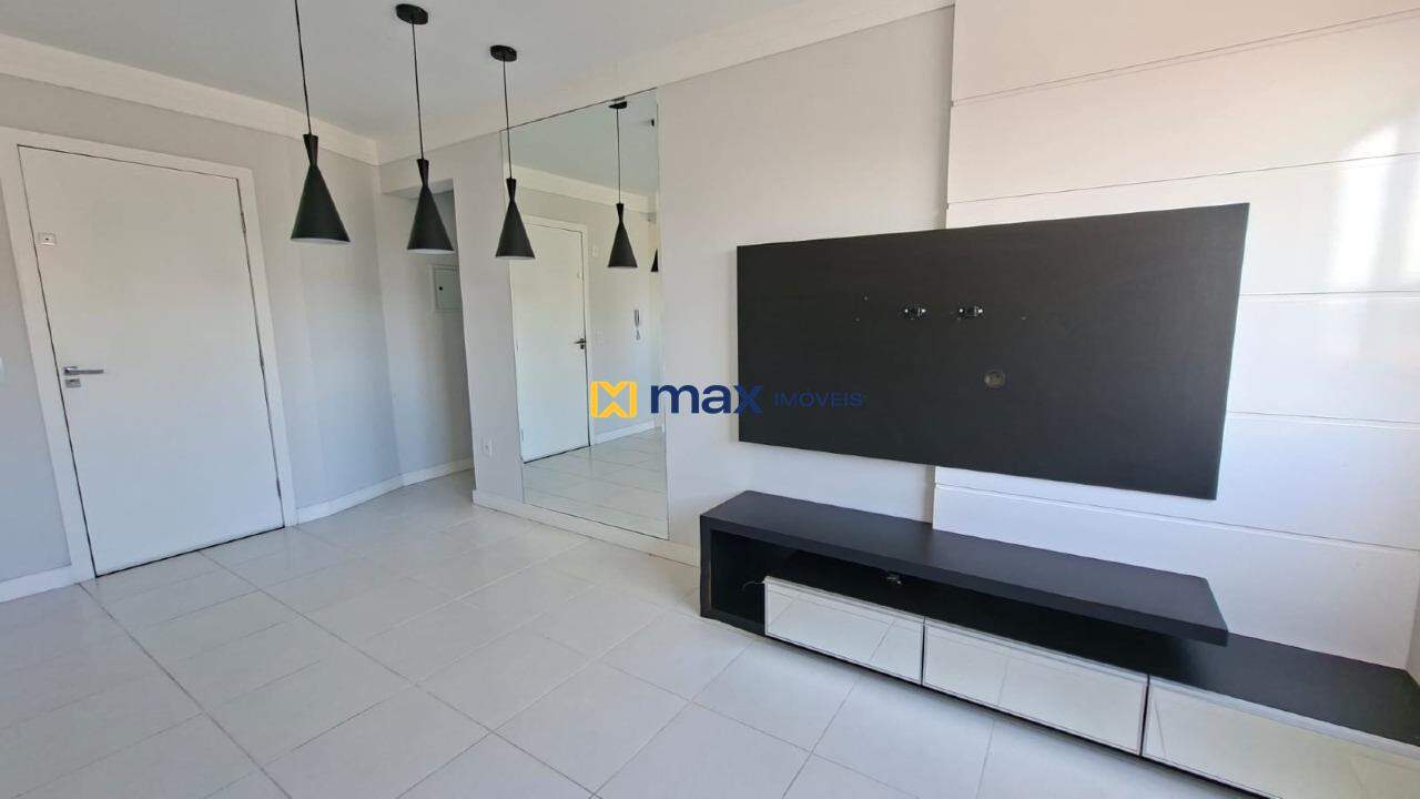 Apartamento à venda no Cordeiros: Living
