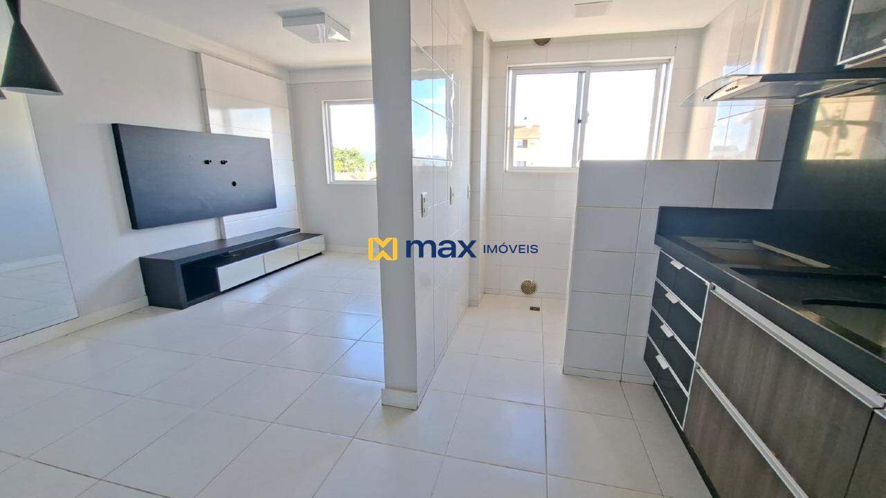 Apartamento à venda no Cordeiros: Living