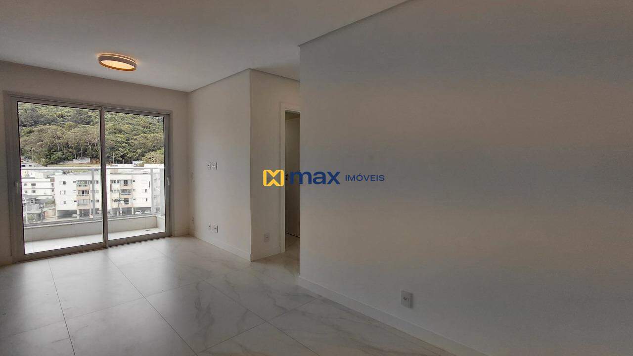 Apartamento para aluguel no Fazenda: Sala de Estar e Jantar
