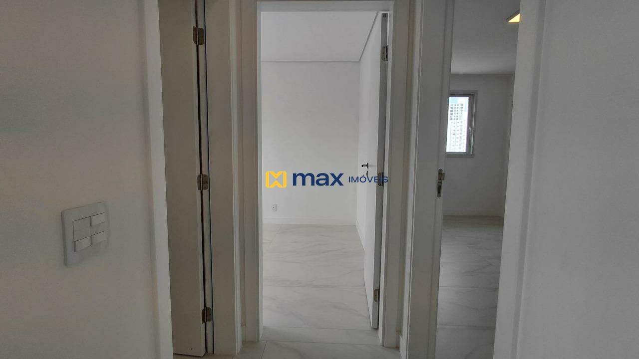 Apartamento para aluguel no Fazenda: Hall dos Quartos