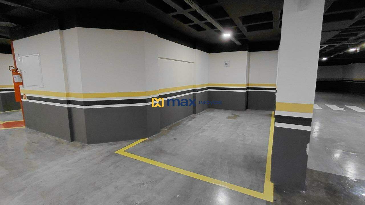 Apartamento para aluguel no Fazenda: Garagem
