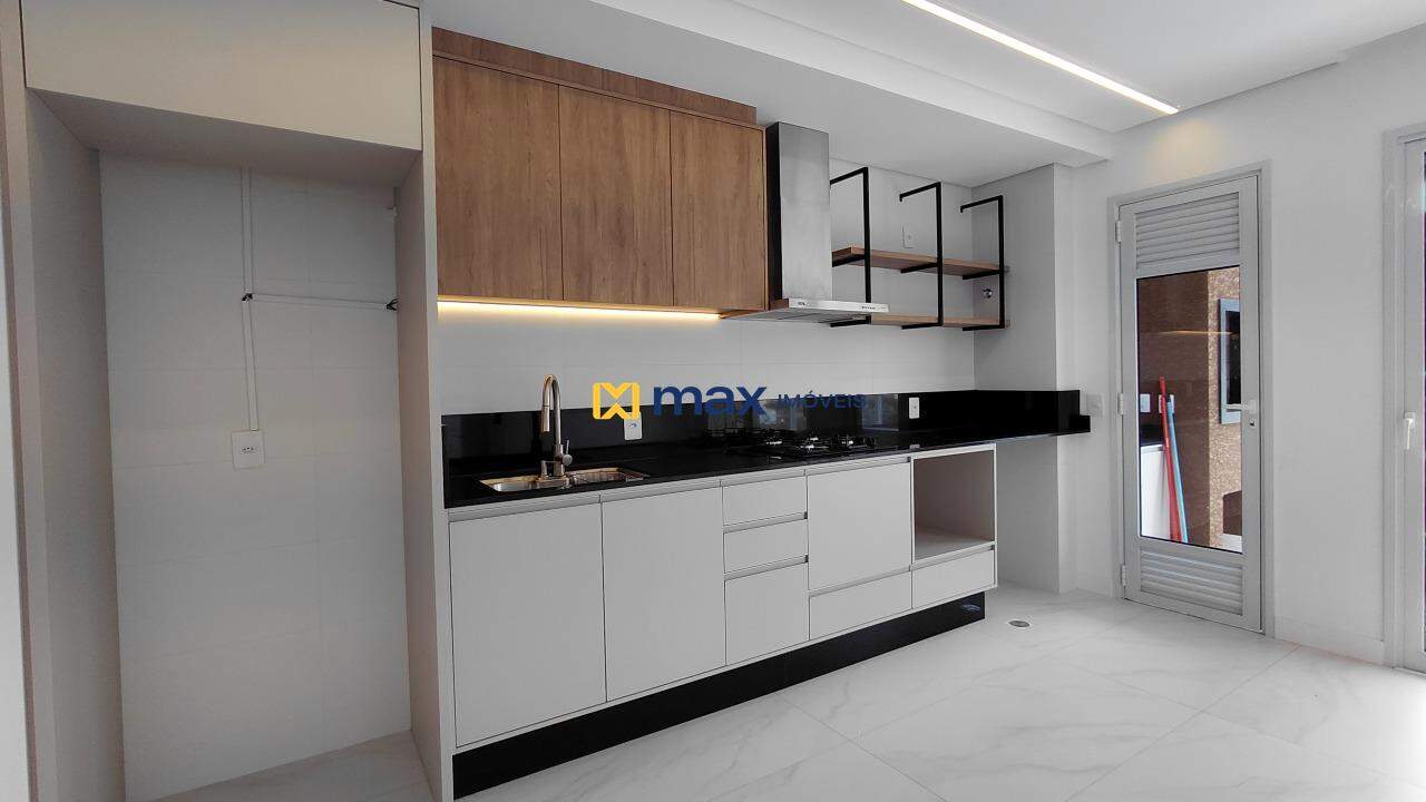 Apartamento para aluguel no Fazenda: Cozinha/ Lavanderia