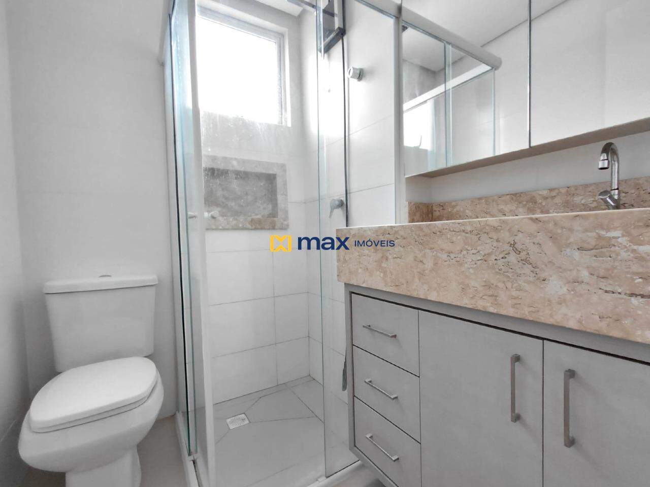 Apartamento para aluguel no Gravatá: Banheiro Suíte